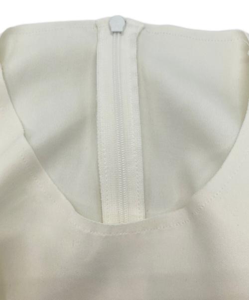 cygne（シーニュ）cygne (シーニュ) Ruffle Tank Short Sleeve Blouse ホワイトの古着・服飾アイテム