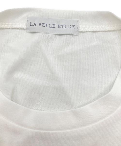 la belle etude（ラベルエチュード）la belle Etude (ラベルエチュード) ボリュームフリルチュールデザインカットタンク ホワイト サイズ:FREEの古着・服飾アイテム