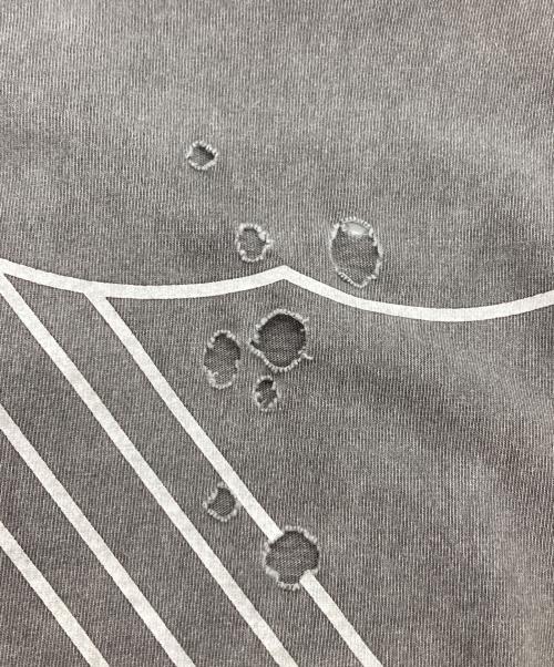 NUMBER (N)INE（ナンバーナイン）NUMBER (N)INE (ナンバーナイン) EMBLEM CLASH PIGMENT BIO TEE グレー サイズ:2の古着・服飾アイテム