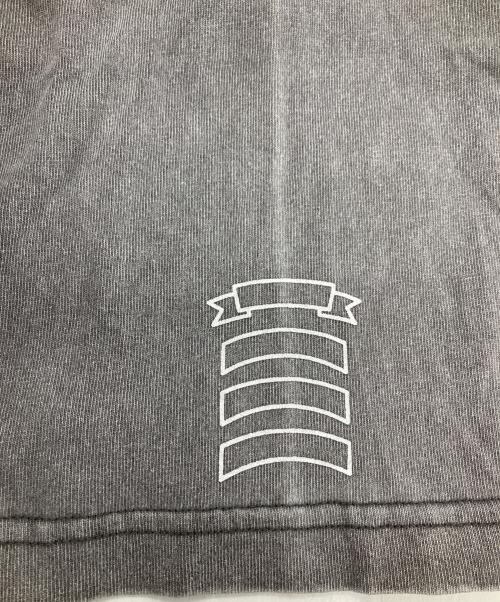 NUMBER (N)INE（ナンバーナイン）NUMBER (N)INE (ナンバーナイン) EMBLEM CLASH PIGMENT BIO TEE グレー サイズ:2の古着・服飾アイテム