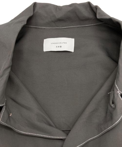 undecorated MAN（アンデコレイテッドマン）undecorated MAN (アンデコレイテッドマン) VISCOSE TWILL S/S SHIRT グレー サイズ:3の古着・服飾アイテム