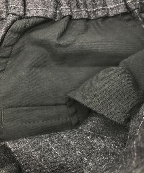 SCENTOF（セントオブ）SCENTOF (セントオブ) サイドラインストライプパンツ グレー サイズ:38の古着・服飾アイテム