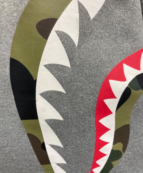 A BATHING APE（ア ベイシング エイプ）A BATHING APE (ア ベイシング エイプ) シャークプリントスウェットショーツ グレー サイズ:Mの古着・服飾アイテム