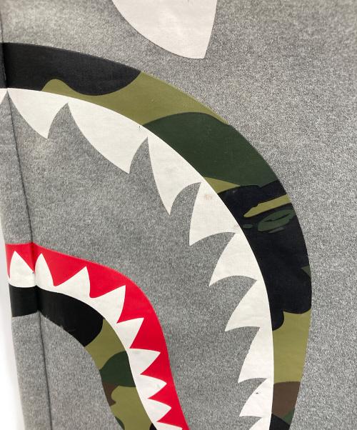 A BATHING APE（ア ベイシング エイプ）A BATHING APE (ア ベイシング エイプ) シャークプリントスウェットショーツ グレー サイズ:Mの古着・服飾アイテム