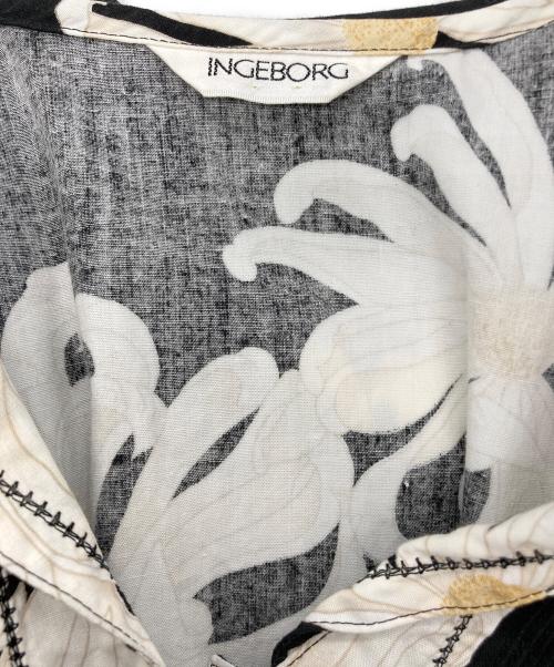 INGEBORG（インゲボルグ）INGEBORG (インゲボルグ) ［古着］花柄セーラーカラーワンピース ブラック サイズ:記載なしの古着・服飾アイテム