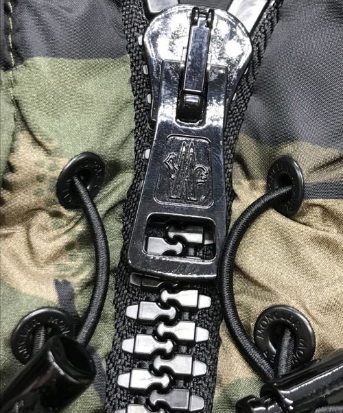 MONCLER（モンクレール）MONCLER (モンクレール) MEAKAN GIUBBOTTOダウンジャケット オリーブ サイズ:1の古着・服飾アイテム