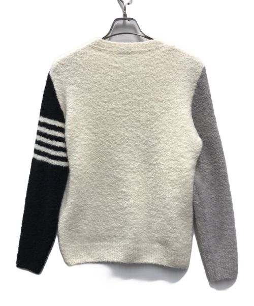 P.M.D.S.（ピーエムディーエス）P.M.D.S. (ピーエムディーエス) クルーネックプードルニット ホワイト×グレー サイズ:Mの古着・服飾アイテム