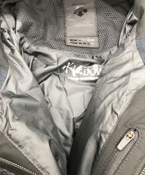DESCENTE ALLTERRAIN（デザイント オルテライン）Descente ALLTERRAIN (デザイント オルテライン) MOUNTAINEER ダウンジャケット ブラック サイズ:Mの古着・服飾アイテム