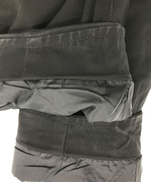 DESCENTE ALLTERRAIN（デザイント オルテライン）Descente ALLTERRAIN (デザイント オルテライン) MOUNTAINEER ダウンジャケット ブラック サイズ:Mの古着・服飾アイテム