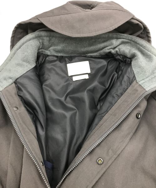YOKE（ヨーク）YOKE (ヨーク) MILITARY PADDED JACKET グレー サイズ:SIZE Mの古着・服飾アイテム