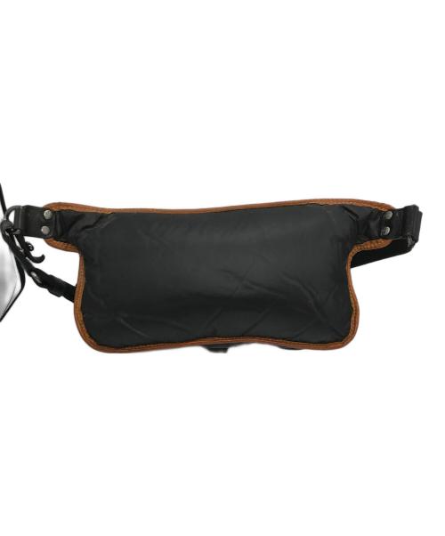 HUNTING WORLD（ハンティングワールド）HUNTING WORLD (ハンティングワールド) ナイロンボディバック ブラックの古着・服飾アイテム