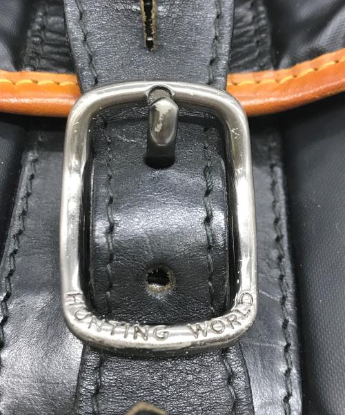 HUNTING WORLD（ハンティングワールド）HUNTING WORLD (ハンティングワールド) ナイロンボディバック ブラックの古着・服飾アイテム