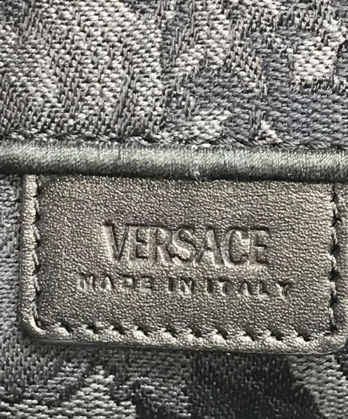 GIANNI VERSACE（ジャンニ・ヴェルサーチ）GIANNI VERSACE (ジャンニ・ヴェルサーチ) バロッコ アテナ ミニトートバッグ グレーの古着・服飾アイテム