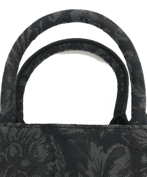 GIANNI VERSACE（ジャンニ・ヴェルサーチ）GIANNI VERSACE (ジャンニ・ヴェルサーチ) バロッコ アテナ ミニトートバッグ グレーの古着・服飾アイテム