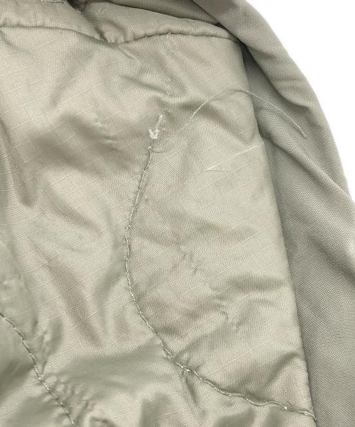 US ARMY（ユーエスアーミー）US ARMY (ユーエスアーミー) ［古着］ECWCS GEN3 LEVEL 7 プリマロフトジャケット グレー サイズ:Mの古着・服飾アイテム