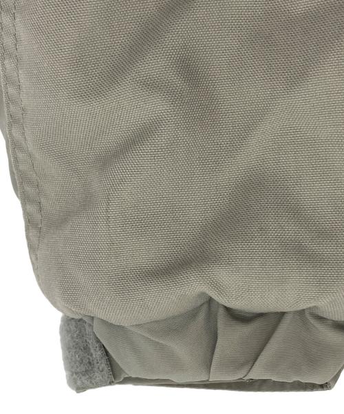 US ARMY（ユーエスアーミー）US ARMY (ユーエスアーミー) ［古着］ECWCS GEN3 LEVEL 7 プリマロフトジャケット グレー サイズ:Mの古着・服飾アイテム