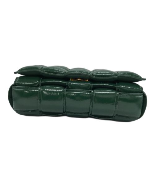 BOTTEGA VENETA（ボッテガベネタ）BOTTEGA VENETA (ボッテガベネタ) パテッド カセット ショルダーバッグ グリーンの古着・服飾アイテム