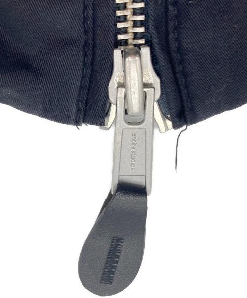 entire studios（エンタイアスタジオ）ENTIRE STUDIOS (エンタイアスタジオ) A-4 BOMBER IRON ブラック サイズ:Mの古着・服飾アイテム