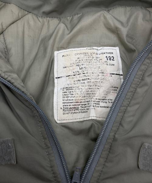 US ARMY（ユーエスアーミー）US ARMY (ユーエスアーミー) ［古着］ECWCS GEN ⅢEXTREME COLD WEATHER PARKA グレー サイズ:Lの古着・服飾アイテム