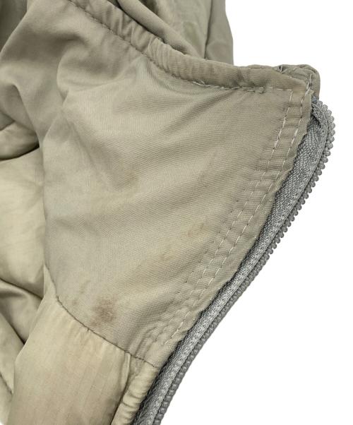 US ARMY（ユーエスアーミー）US ARMY (ユーエスアーミー) ［古着］ECWCS GEN ⅢEXTREME COLD WEATHER PARKA グレー サイズ:Lの古着・服飾アイテム