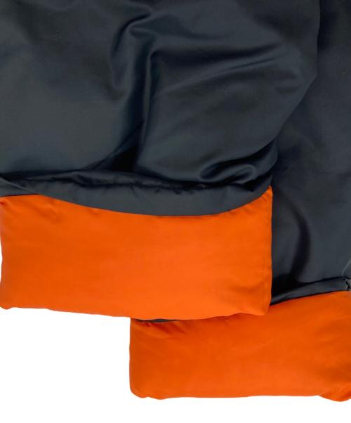 PERTEX（パーテックス）PERTEX (パーテックス) PETER HUTCHINSON (ピーター ハッチンソン) ダウンジャケット ブラック×オレンジ サイズ:Mの古着・服飾アイテム