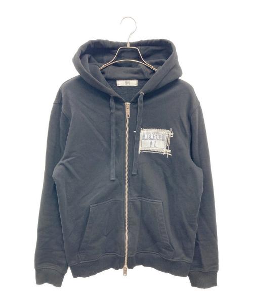 VERSUS（ヴェルサス）VERSUS (ヴェルサス) ZAYN (ゼイン) ジップパーカー ブラック サイズ:Mの古着・服飾アイテム