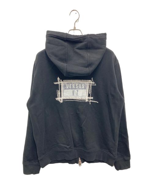 VERSUS（ヴェルサス）VERSUS (ヴェルサス) ZAYN (ゼイン) ジップパーカー ブラック サイズ:Mの古着・服飾アイテム