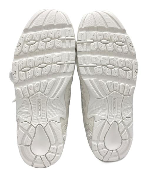 NEW BALANCE（ニューバランス）NEW BALANCE (ニューバランス) MIU MIU (ミュウミュウ) 530 スエードxメッシュスニーカー ホワイト サイズ:37の古着・服飾アイテム