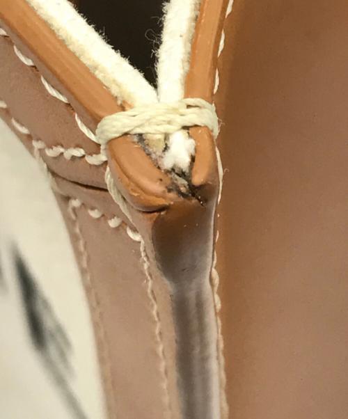 CELINE（セリーヌ）CELINE (セリーヌ) ミニバーティカルカバ ホワイト×ブラウンの古着・服飾アイテム