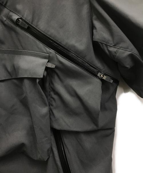 ACRONYM（アクロニウム）ACRONYM (アクロニウム) NYLON STRETCH INTEROPS VEST グレー サイズ:Mの古着・服飾アイテム