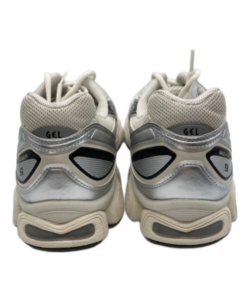 asics（アシックス）asics (アシックス) GEL-NIMBUS 9 ホワイト サイズ:29.5cmの古着・服飾アイテム