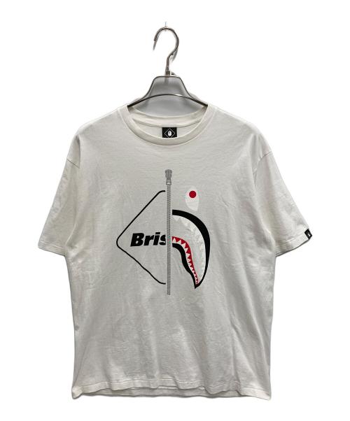 F.C.R.B.（エフシーレアルブリストル）F.C.R.B. (エフシーレアルブリストル) A BATHING APE (ア ベイシング エイプ) SHARK TEE ホワイト サイズ:2XLの古着・服飾アイテム