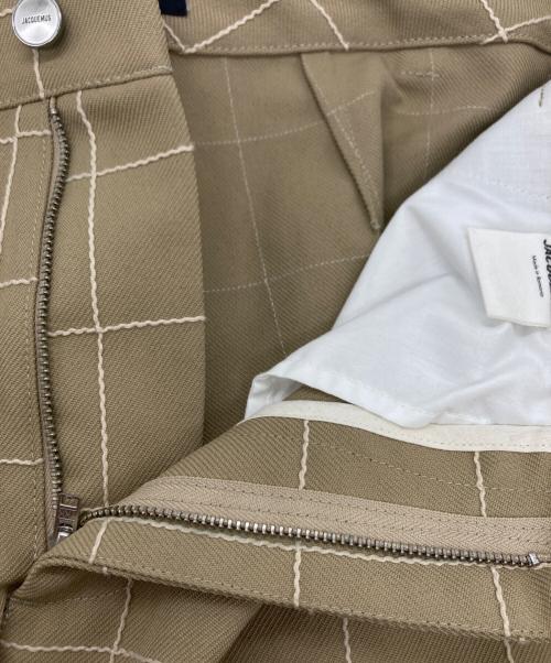 jacquemus（ジャックムス）JACQUEMUS (ジャックムス) ワイドカーゴパンツ ベージュ サイズ:52の古着・服飾アイテム