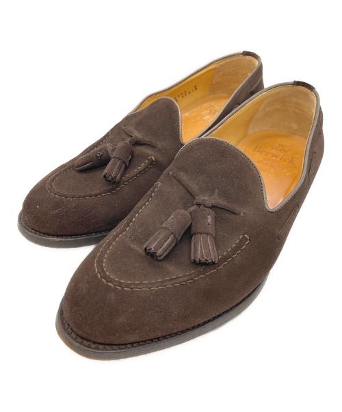 berwick（バーウィック）berwick (バーウィック) スエードタッセルローファー アイボリー サイズ:8の古着・服飾アイテム