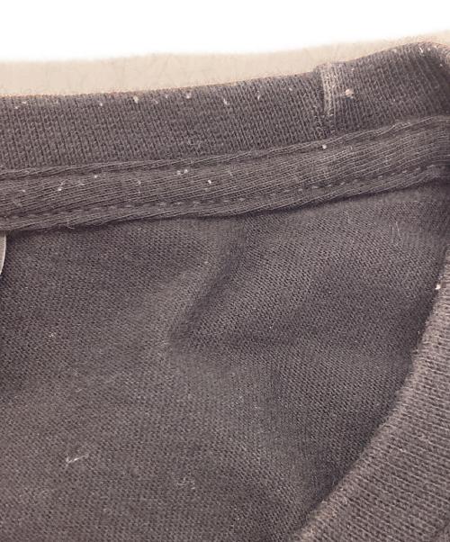 stussy（ステューシー）stussy (ステューシー) ワールドツアープリントTシャツ ブラック×パープル サイズ:Mの古着・服飾アイテム