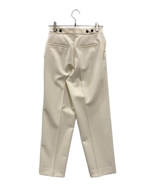 OHGA（オオガ）OHGA (オオガ) ポケットフリル テーパードパンツ アイボリー サイズ:SIZE S 未使用品の古着・服飾アイテム