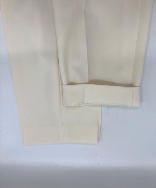 OHGA（オオガ）OHGA (オオガ) ポケットフリル テーパードパンツ アイボリー サイズ:SIZE Sの古着・服飾アイテム