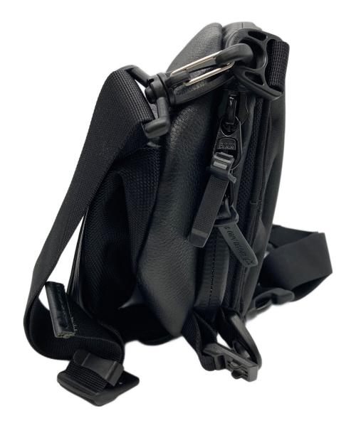 BROSKI and SUPPLY（ブロスキーアンドサプライ）BROSKI AND SUPPLY (ブロスキーアンドサプライ) ADJUST-SLING MULTI BAG ブラックの古着・服飾アイテム