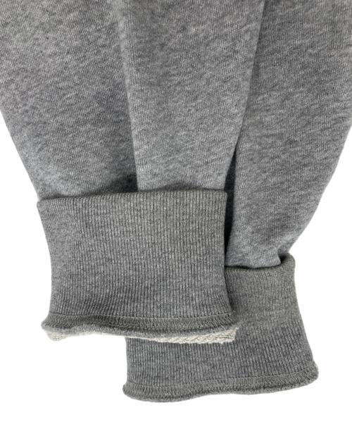 maison kitsune（メゾンキツネ）MAISON KITSUNE (メゾンキツネ) DOUBLE FACE FOX PATCH SWEATSHIRT グレー サイズ:Mの古着・服飾アイテム