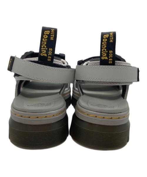 Dr.Martens（ドクターマーチン）Dr.Martens (ドクターマーチン) FORSTER 3ストラップベルクロサンダル グレー サイズ:SIZE UK4の古着・服飾アイテム