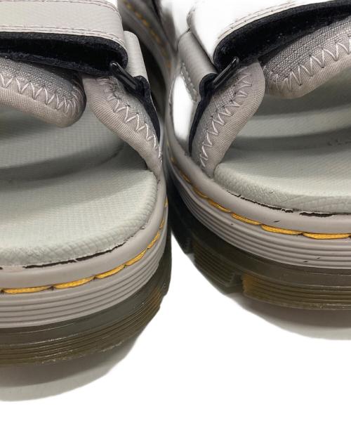 Dr.Martens（ドクターマーチン）Dr.Martens (ドクターマーチン) FORSTER 3ストラップベルクロサンダル グレー サイズ:SIZE UK4の古着・服飾アイテム