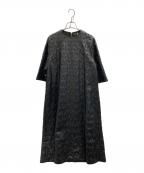 DRAWERドゥロワー）の古着「フェイクレザー エンブロイダリーワンピース」｜ブラック