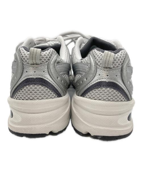 NEW BALANCE（ニューバランス）NEW BALANCE (ニューバランス) ローカットスニーカー シルバー サイズ:24の古着・服飾アイテム