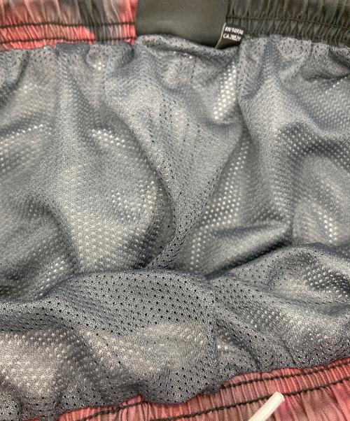 stussy（ステューシー）stussy (ステューシー) Dark Dye Waterハーフパンツ レッド×ブラック サイズ:Sの古着・服飾アイテム