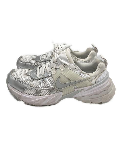 NIKE（ナイキ）NIKE (ナイキ) ナイキ V2K ラン ホワイト サイズ:24cmの古着・服飾アイテム
