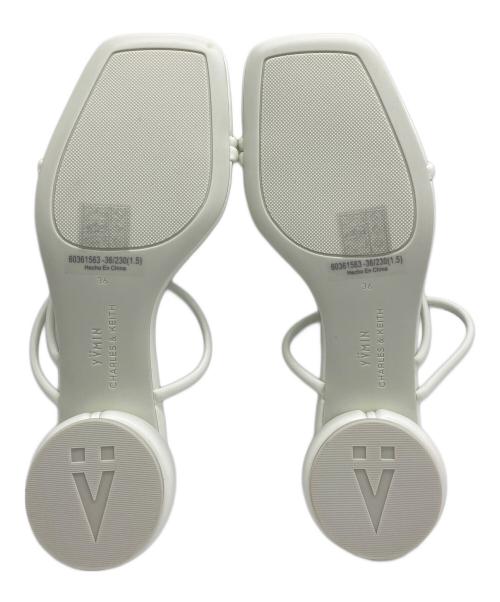 CHARLES & KEITH（チャールズアンドキース）CHARLES & KEITH (チャールズ＆キース) YVMIN ストラッピー タイアラウンドサンダル&フルーツチャームセットストラッピー タイアラウンドサンダル&フルーツチャームセット グリーン サイズ:36の古着・服飾アイテム