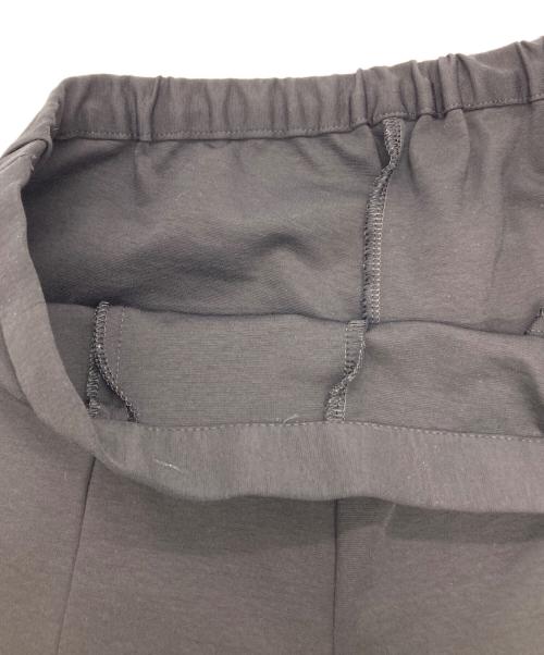 LE PHIL（ル フィル）LE PHIL (ル フィル) ハイストレッチフロントスリットパンツ ブラックの古着・服飾アイテム