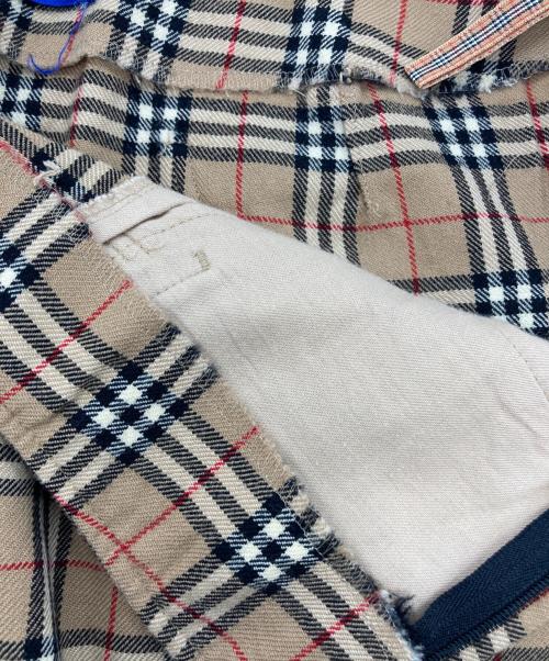 BURBERRY BLUE LABEL（バーバリーロンドンブルーレーベル）BURBERRY BLUE LABEL (バーバリーロンドンブルーレーベル) ノバチェック台形ミニスカート ブラウン サイズ:38の古着・服飾アイテム