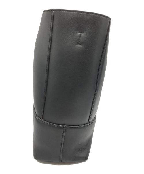 BOTTEGA VENETA（ボッテガベネタ）BOTTEGA VENETA (ボッテガベネタ) ショルダーバッグ ブラックの古着・服飾アイテム