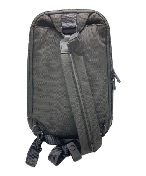 TUMI（トゥミ）TUMI (トゥミ) ブラボーナイトスリングバッグ ブラックの古着・服飾アイテム